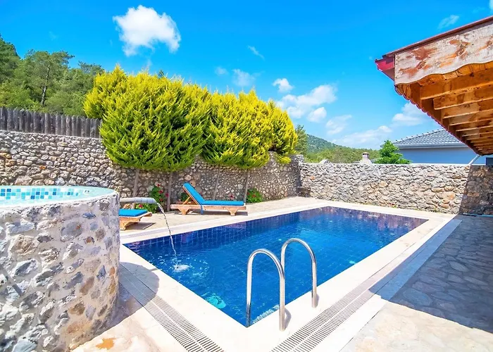 2+1 Ic Ve Dis Jakuzili Villa Kinali (Aegean)