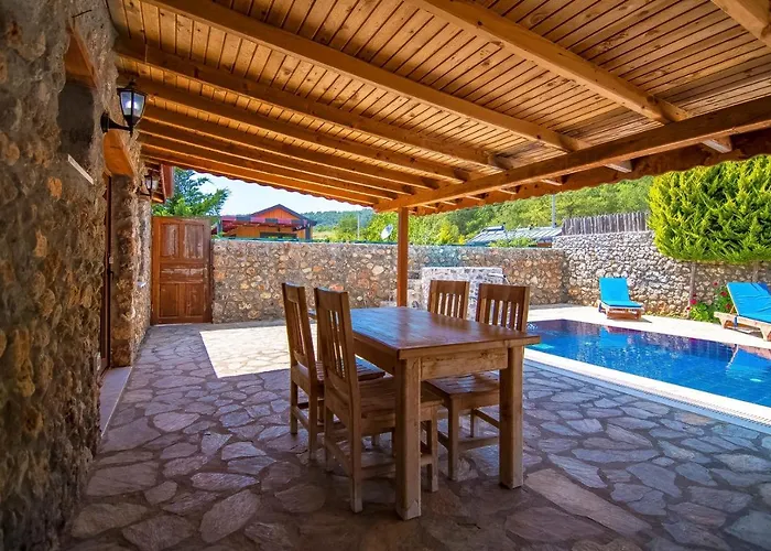 2+1 Ic Ve Dis Jakuzili Kinali (Aegean)